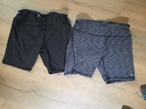 Two Road Runner Womens shorts size L 8inch inseam